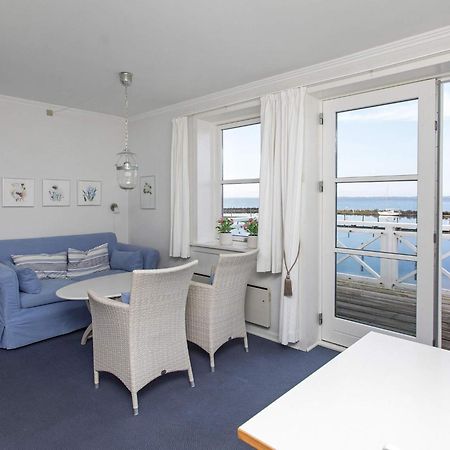 4 Person Holiday Home On A Holiday Park In Borre Esterno foto